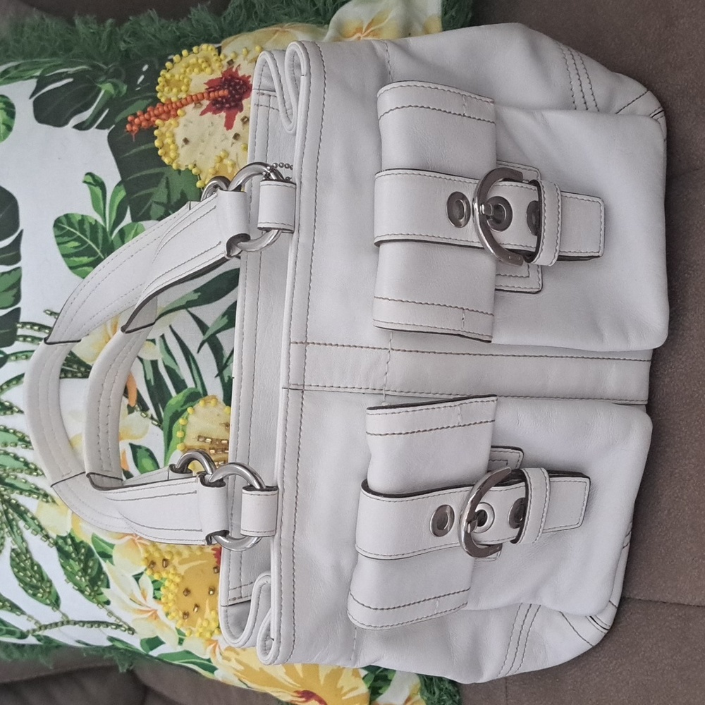 WHITE COACH LEATHER HANDBAG